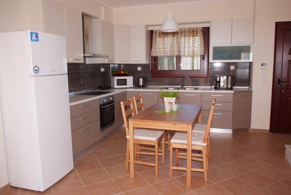 Sofia Luxury Maisonettes Nikíti Szoba fotó